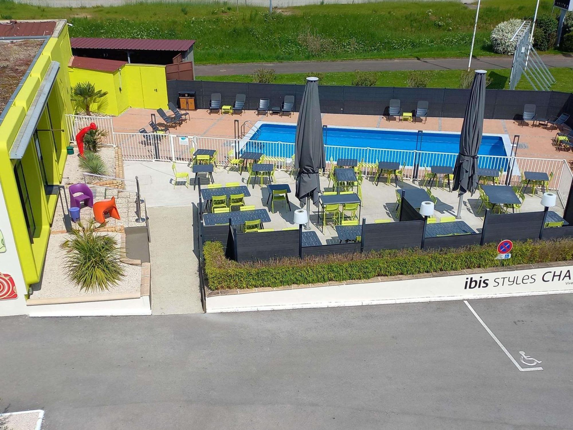 Отель Ibis Styles Chalon Sur Saone Экстерьер фото